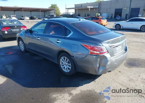 2015 Nissan Altima 2.5 S z USA, uszkodzony, nr VIN 1N4AL3AP7FN865087